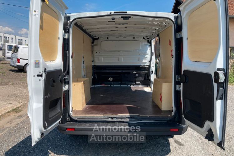 Renault Trafic L2H1 1.6 DCI 95 cv avec 72000 km Année 2018 05 crit'air 2 - <small></small> 17.880 € <small>TTC</small> - #4