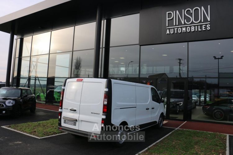Renault Trafic L2H1 3000 Kg 2.0 Blue dCi - 150 III FOURGON Fourgon Grand Confort L2H1 PHASE 3 - <small></small> 33.900 € <small></small> - #4