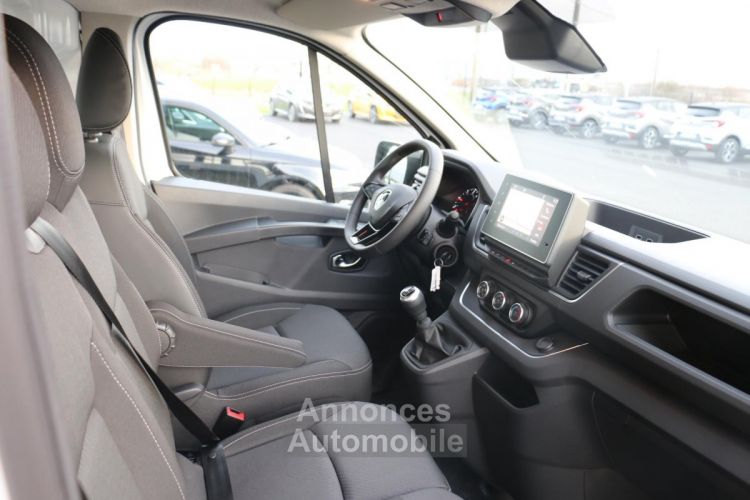 Renault Trafic L2H1 3000 Kg 2.0 Blue dCi - 150 III FOURGON Fourgon Grand Confort L2H1 PHASE 3 - <small></small> 33.900 € <small></small> - #18