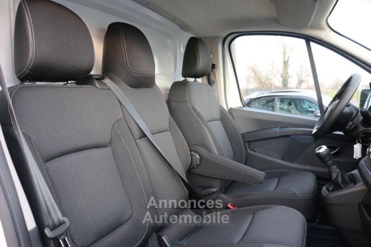 Renault Trafic L2H1 3000 Kg 2.0 Blue dCi - 150 III FOURGON Fourgon Grand Confort L2H1 PHASE 3 - <small></small> 33.900 € <small></small> - #19
