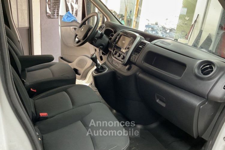 Renault Trafic l2h1 gps 1300kg garantie 12 mois - <small></small> 18.000 € <small>TTC</small> - #6