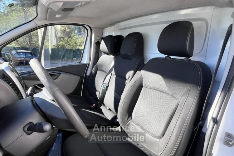 Renault Trafic L2H2 1200 Kg 1.6 Energy dCi - 145 III FOURGON Fourgon Confort L2H2 PHASE 1 - <small></small> 17.990 € <small></small> - #10