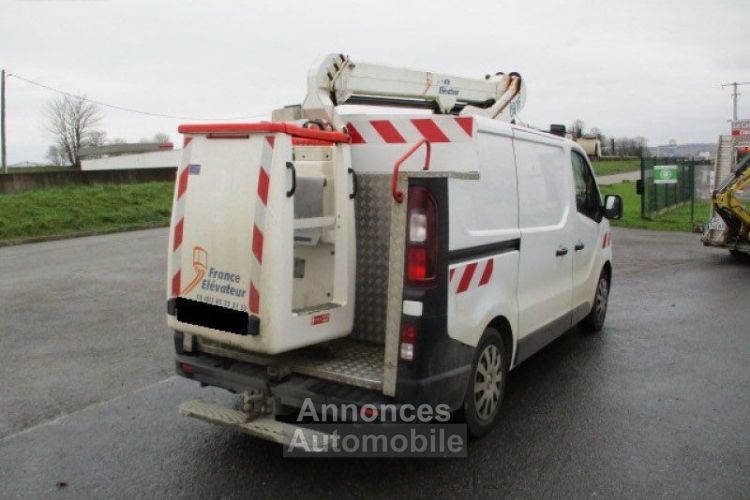 Renault Trafic nacelle France Elevateur 091f - <small></small> 15.990 € <small>HT</small> - #3