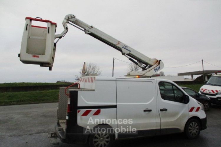 Renault Trafic nacelle France Elevateur 091f - <small></small> 15.990 € <small>HT</small> - #4