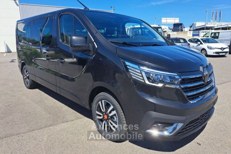 Renault Trafic NOUVEAU COMBI COMBI GRAND TECHNO 2.0 BLUE DCI 150 GSR2 EDC 8PL TRUCKS PAS DE MALUS - <small></small> 44.990 € <small>TTC</small> - #1