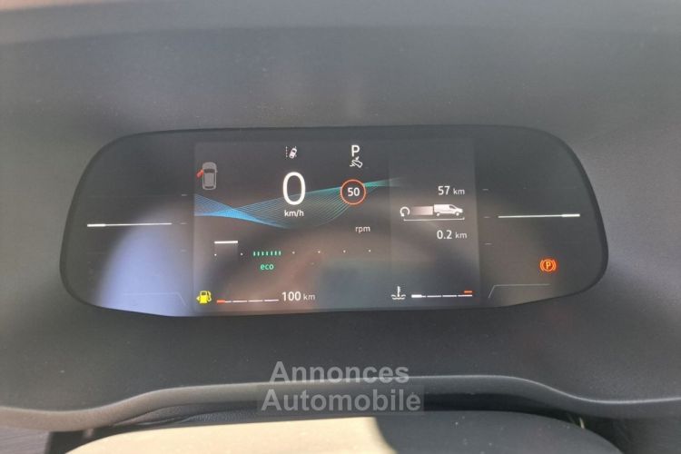 Renault Trafic NOUVEAU COMBI COMBI GRAND TECHNO 2.0 BLUE DCI 150 GSR2 EDC 8PL TRUCKS PAS DE MALUS - <small></small> 44.990 € <small>TTC</small> - #17