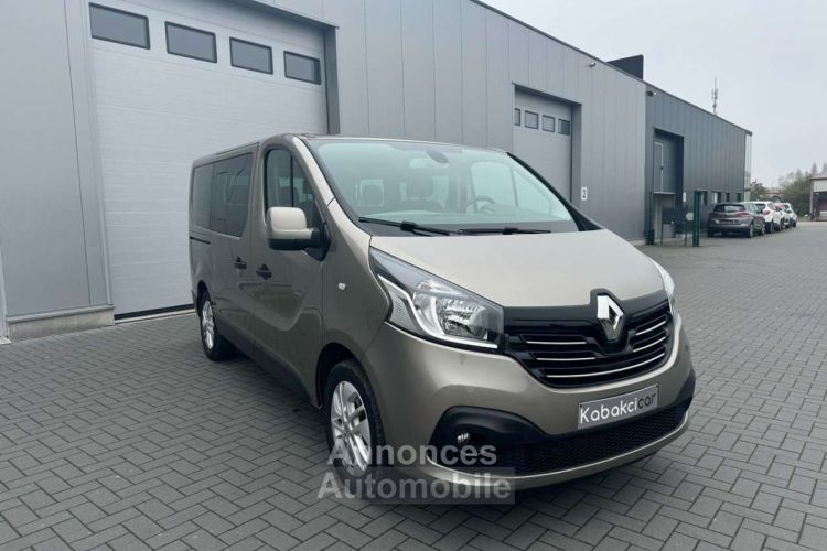 Renault Trafic Passenger 1.6 dCi Energy Twin Turbo Luxe -8 PLACES - <small></small> 23.990 € <small>TTC</small> - #1