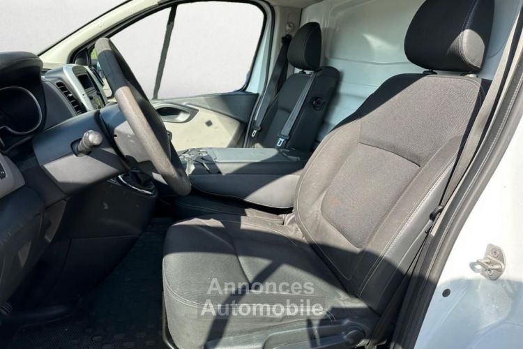 Renault Trafic VU ( TVA NON RECUPERABLE ) FOURGON L1H1 1.6 DCI 95 GRAND-CONFORT MOTEUR 16.000 KIL... - <small></small> 10.990 € <small>TTC</small> - #9