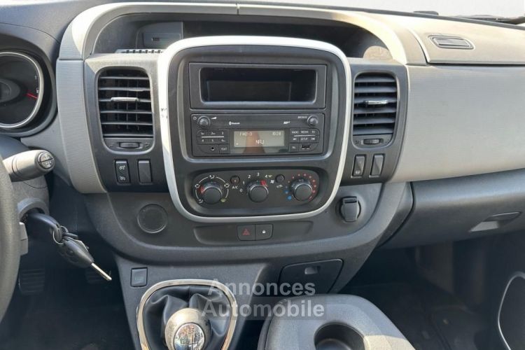 Renault Trafic VU ( TVA NON RECUPERABLE ) FOURGON L1H1 1.6 DCI 95 GRAND-CONFORT MOTEUR 16.000 KIL... - <small></small> 10.990 € <small>TTC</small> - #13