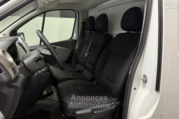 Renault Trafic VU FOURGON 1.6 DCI 125ch 1T0 L2H1 ENERGY GRAND-CONFORT + CAMERA DE RECUL SUIVI R... - <small></small> 19.990 € <small>TTC</small> - #9