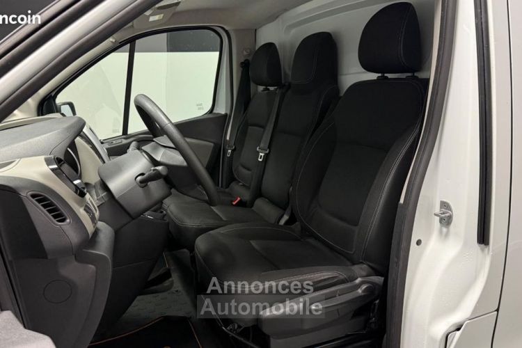 Renault Trafic VU FOURGON 1.6 DCI 145ch 1T0 L2H1 CONFORT + 2 PORTES LATÉRALES 14 992HT - <small></small> 17.990 € <small>TTC</small> - #12