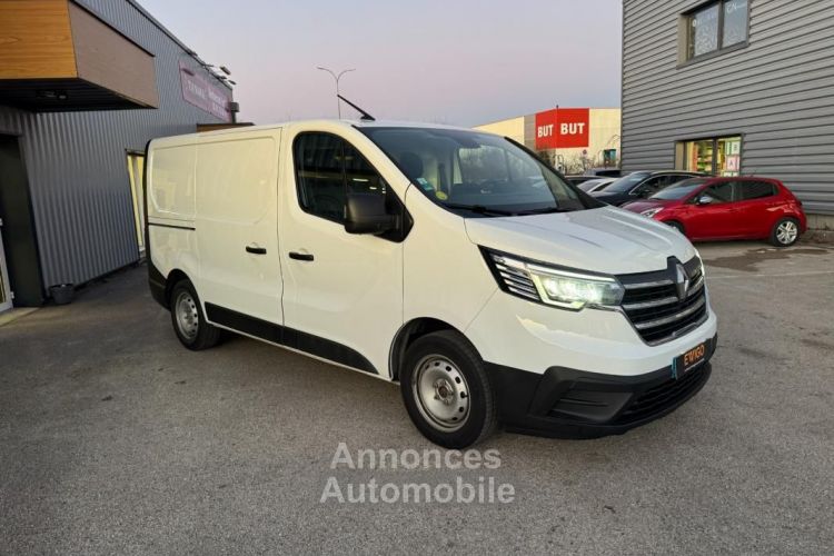 Renault Trafic VU FOURGON 2.0 BLUEDCI 130 28 L1H1 CONFORT - <small></small> 23.490 € <small>TTC</small> - #3