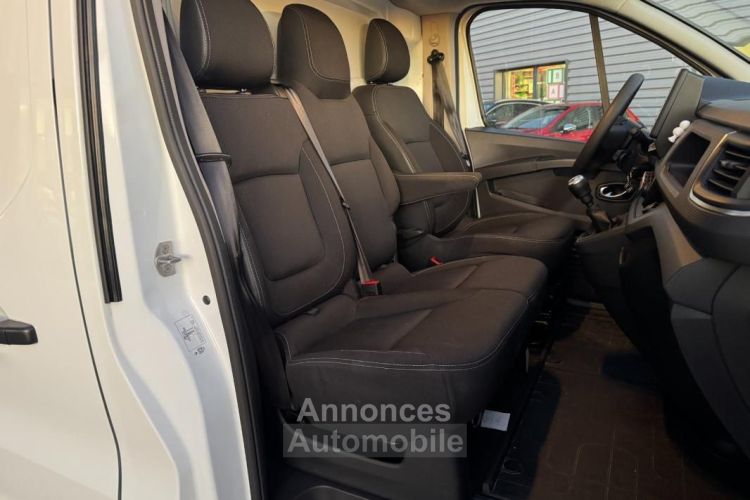 Renault Trafic VU FOURGON 2.0 BLUEDCI 130 28 L1H1 CONFORT - <small></small> 23.490 € <small>TTC</small> - #17