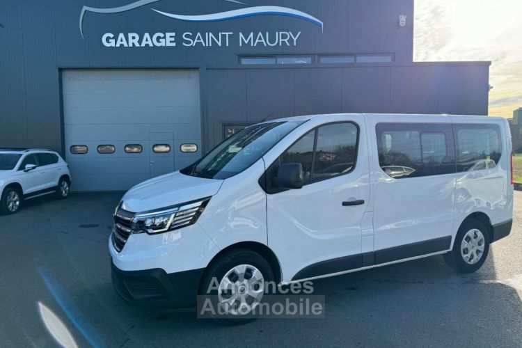 Renault Trafic Zen 2,0 dci 150ch 9 places - <small></small> 28.490 € <small>TTC</small> - #1