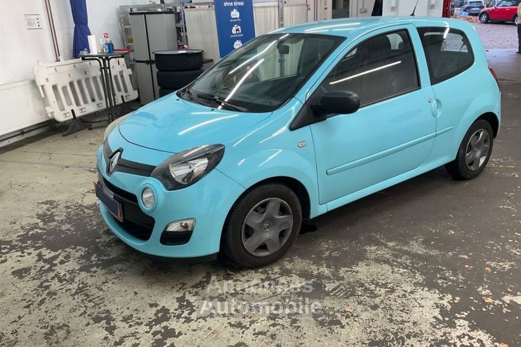 Renault Twingo 1.2 16V 75 CV AUTHENTIQUE / 1E MAIN / REGUL / CLIM / BLEUTOOTH / DISTRI24 / GTIE 12M - <small></small> 5.490 € <small>TTC</small> - #1