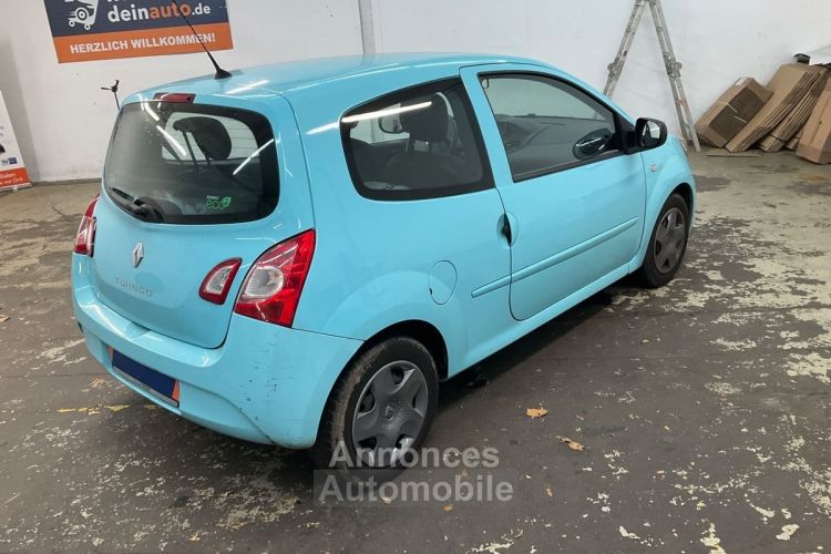 Renault Twingo 1.2 16V 75 CV AUTHENTIQUE / 1E MAIN / REGUL / CLIM / BLEUTOOTH / DISTRI24 / GTIE 12M - <small></small> 5.490 € <small>TTC</small> - #2