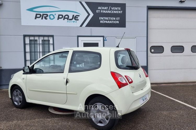 Renault Twingo 1.2 16V 75 CV EXPRESSION / 1E MAIN / CLIM / REGUL / DISTRI 2024 /SUIVI FULL /GTIE 12M - <small></small> 6.490 € <small>TTC</small> - #2