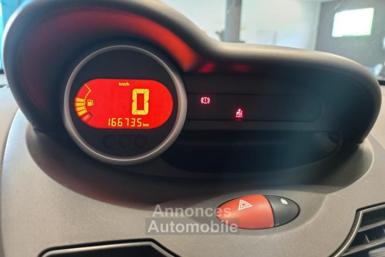 Renault Twingo 1.2 60ch - <small></small> 3.990 € <small>TTC</small> - #15