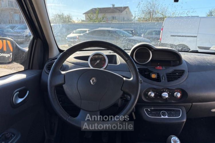 Renault Twingo 1.2 75 AUTHENTIQUE - <small></small> 4.989 € <small>TTC</small> - #19