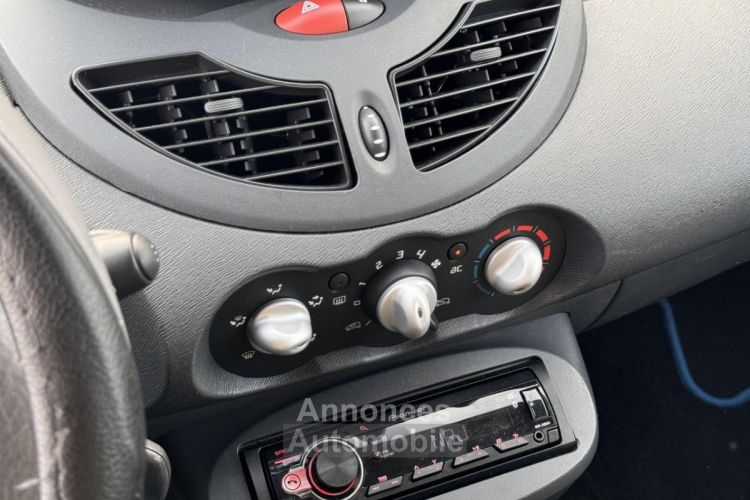 Renault Twingo 1.2i 16V LEV - 75  II BERLINE Dynamique - <small></small> 3.990 € <small>TTC</small> - #11