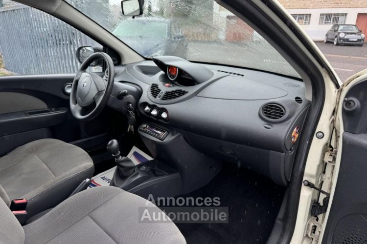 Renault Twingo 1.2i LEV - 75 + ATTELAGE - <small></small> 5.990 € <small>TTC</small> - #14