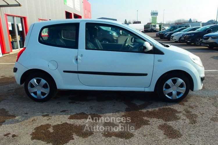 Renault Twingo 1.5 DCI 65CH AUTHENTIQUE - <small></small> 4.800 € <small>TTC</small> - #8