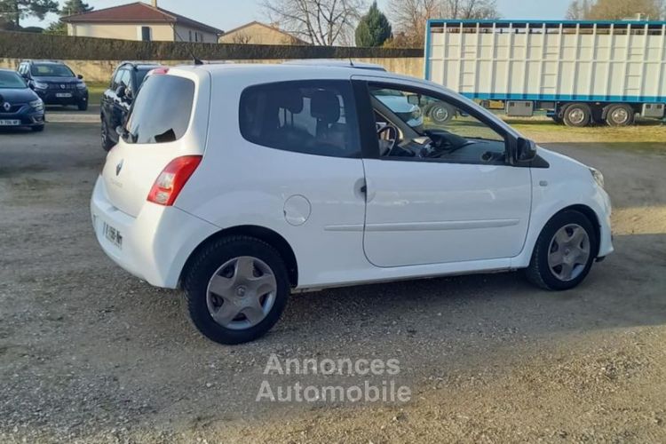 Renault Twingo 75 CV ESSENCE 1ere MAIN (belbex auto A YOLET) - <small></small> 5.290 € <small>TTC</small> - #2