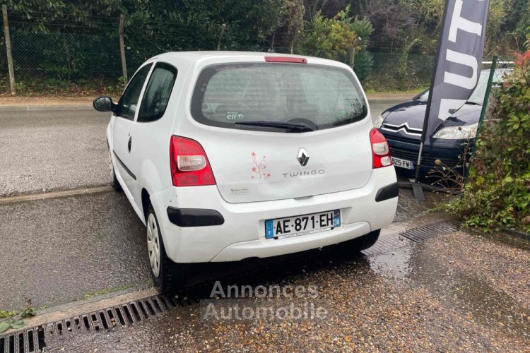 Renault Twingo II 1.2 16V 1149cm3 76cv  - <small></small> 4.990 € <small>TTC</small> - #11