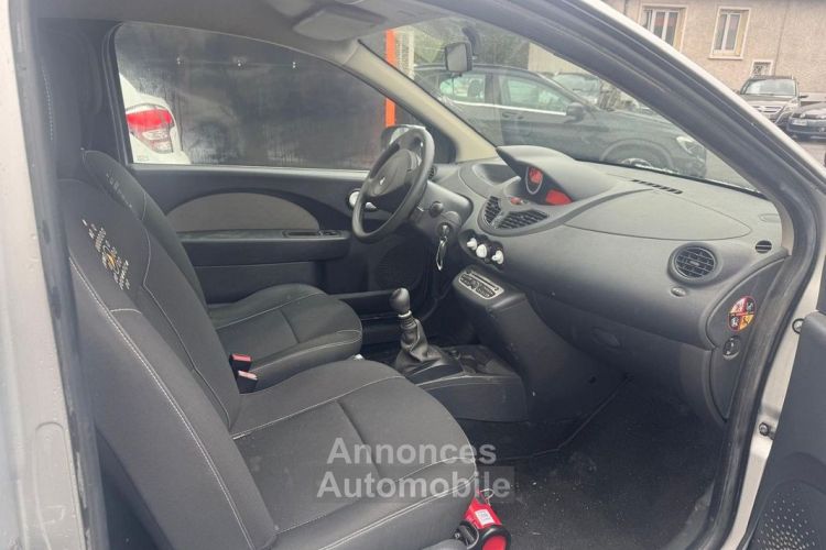 Renault Twingo II 1.2 16V 75CH AIR ECO² - <small></small> 3.490 € <small>TTC</small> - #5