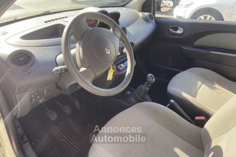 Renault Twingo II 1.2 16V 75CH XV DE FRANCE - <small></small> 4.490 € <small>TTC</small> - #8