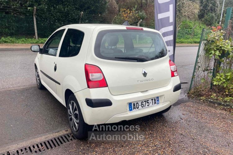 Renault Twingo II 1.2 16V 76CV - <small></small> 4.490 € <small>TTC</small> - #11