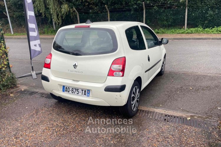 Renault Twingo II 1.2 16V 76CV - <small></small> 4.490 € <small>TTC</small> - #13