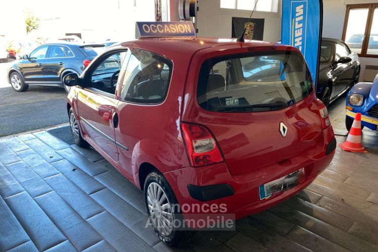 Renault Twingo II 1,2 16v LEV 75 Authentique 3 Portes - <small></small> 3.990 € <small>TTC</small> - #2