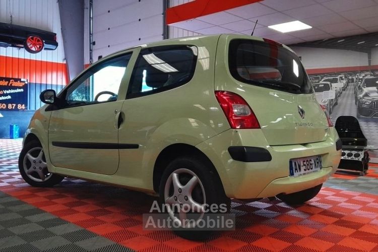 Renault Twingo II 1.2 60CH - <small></small> 4.990 € <small>TTC</small> - #4