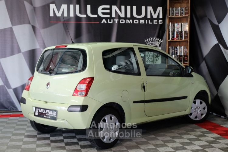 Renault Twingo II 1.2 60CH - <small></small> 4.990 € <small>TTC</small> - #2