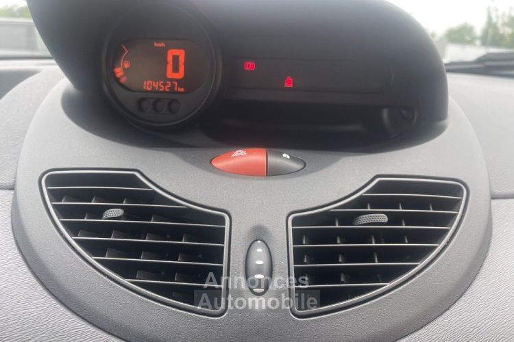 Renault Twingo II - 1.2 Essence - 60ch - Authentique + 105 000KM + GARANTIE - <small></small> 4.500 € <small>TTC</small> - #12