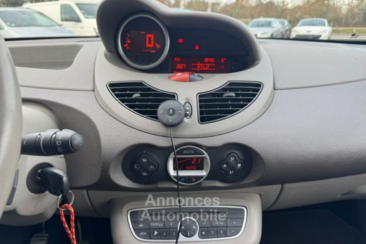 Renault Twingo II 1.2 i TCE 16V 100 cv ,INITIALE PARIS ,GARANTIE -FINANCEMENT POSSIBLE - <small></small> 7.490 € <small>TTC</small> - #20