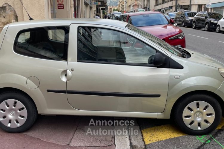 Renault Twingo II 1.2 l 75CV Authentique - <small></small> 4.990 € <small>TTC</small> - #4