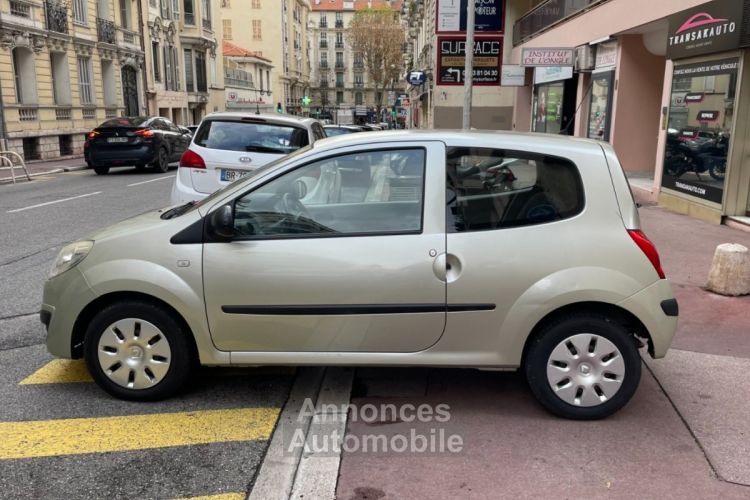 Renault Twingo II 1.2 l 75CV Authentique - <small></small> 4.990 € <small>TTC</small> - #8