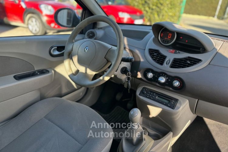 Renault Twingo II 1.2 LEV 16v 75 115g eco2 Trend DISTRIB OK + ROUE - <small></small> 5.990 € <small>TTC</small> - #21