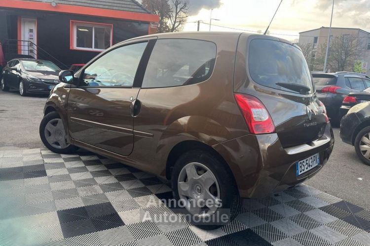 Renault Twingo II 1.2 LEV 16V 75CH NIGHT&DAY ECO² - <small></small> 5.990 € <small>TTC</small> - #4