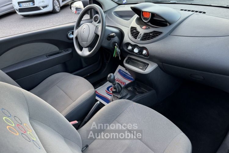 Renault Twingo II 1.2 LEV 16V 75CH OVALIE ECO² - <small></small> 4.490 € <small>TTC</small> - #2