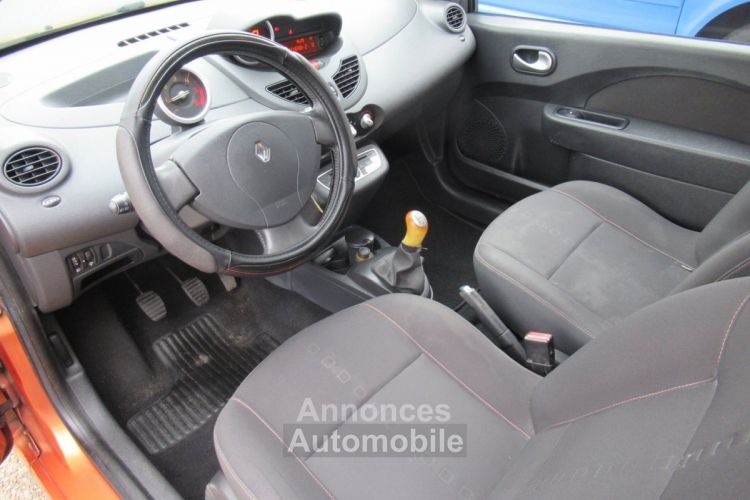 Renault Twingo II 1.5 DCI 65CH DYNAMIQUE - <small></small> 3.990 € <small>TTC</small> - #2