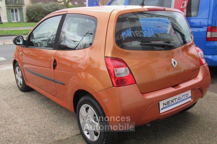 Renault Twingo II 1.5 DCI 65CH DYNAMIQUE - <small></small> 3.990 € <small>TTC</small> - #3