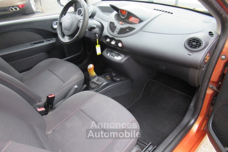 Renault Twingo II 1.5 DCI 65CH DYNAMIQUE - <small></small> 3.990 € <small>TTC</small> - #14