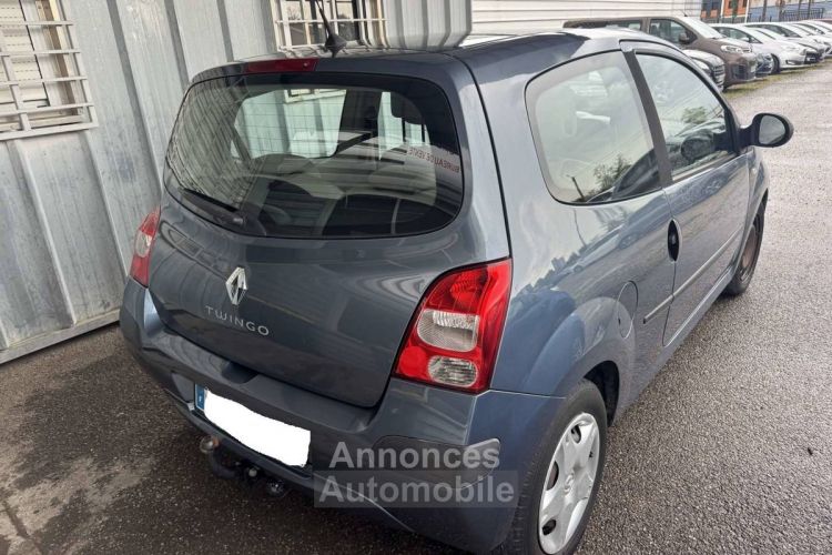 Renault Twingo II (C44) 1.2 16v 75ch Expression - <small></small> 5.990 € <small>TTC</small> - #3