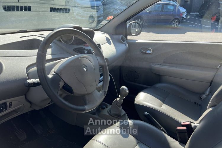 Renault Twingo II (C44) 1.2 16v 75ch Initiale - <small></small> 4.290 € <small>TTC</small> - #7