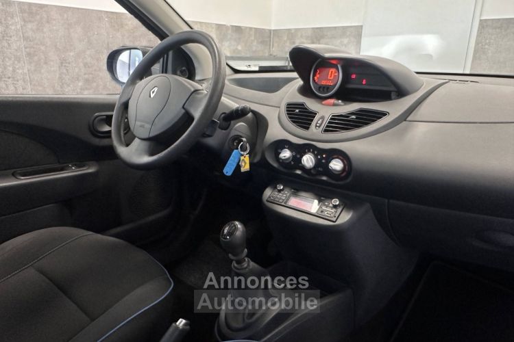 Renault Twingo II (C44) 1.2 LEV 16v 75ch Limited eco² - <small></small> 8.990 € <small>TTC</small> - #21