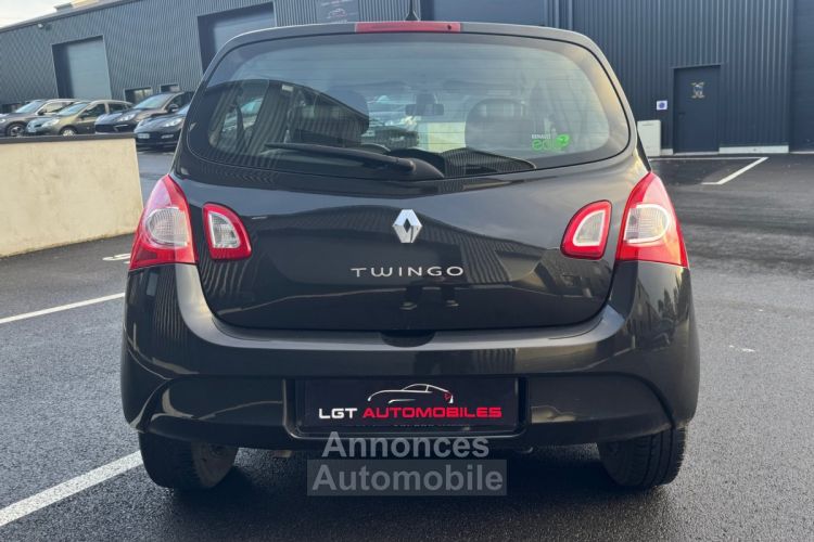 Renault Twingo II (C44) 1.2 LEV 16v 75ch Privilège eco² - <small></small> 7.990 € <small>TTC</small> - #8