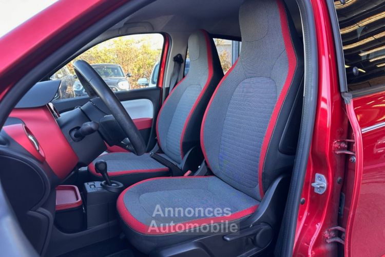 Renault Twingo III 0.9 TCe 90 E6C Intens EDC 1ÈRE MAIN - CAM - <small></small> 12.490 € <small>TTC</small> - #11